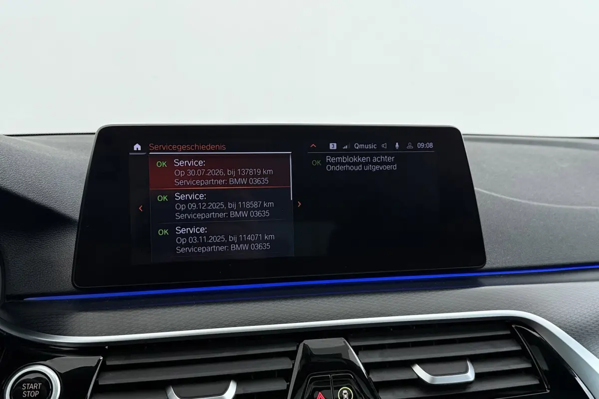520i High Executive M-Sport | Panoramadak | Dealer Ond. | CarPlay | Stoelverwarming | Comfortstoelen | Head-Up