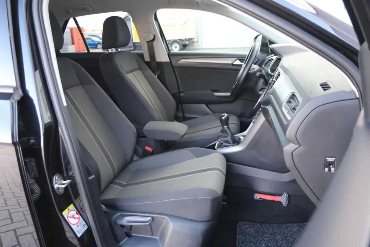 1.0 TSI 110pk Style | Navigatie | App Connect | Parkeersensoren Voor & Achter | Trekhaak | Climatronic