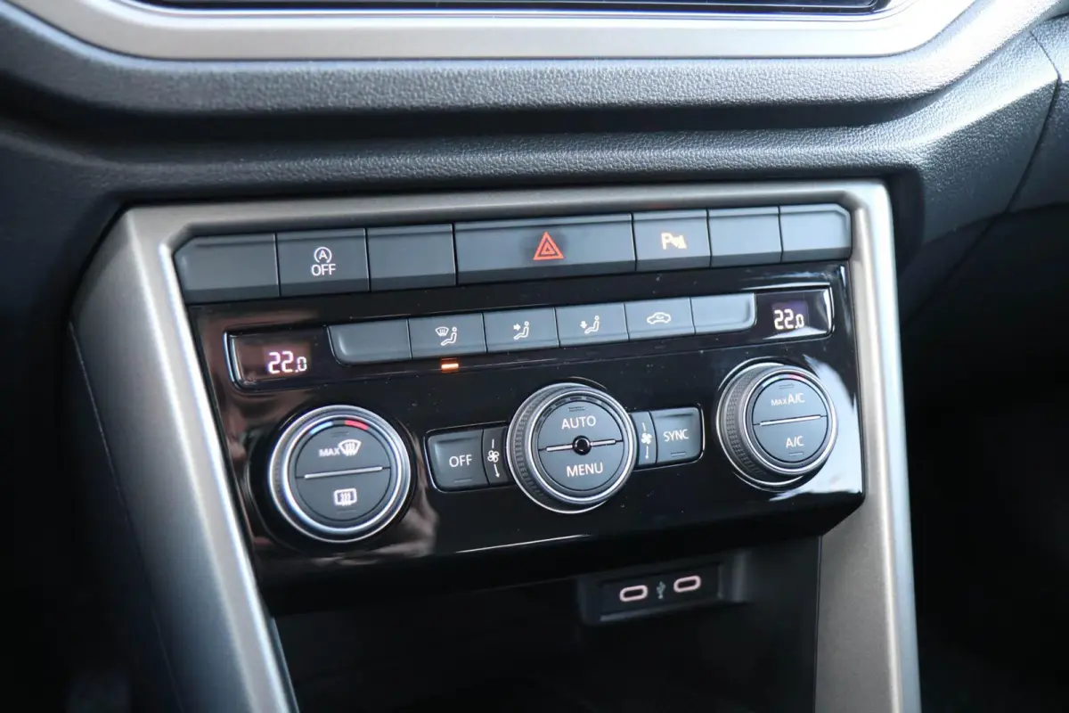 1.0 TSI 110pk Style | Navigatie | App Connect | Parkeersensoren Voor & Achter | Trekhaak | Climatronic