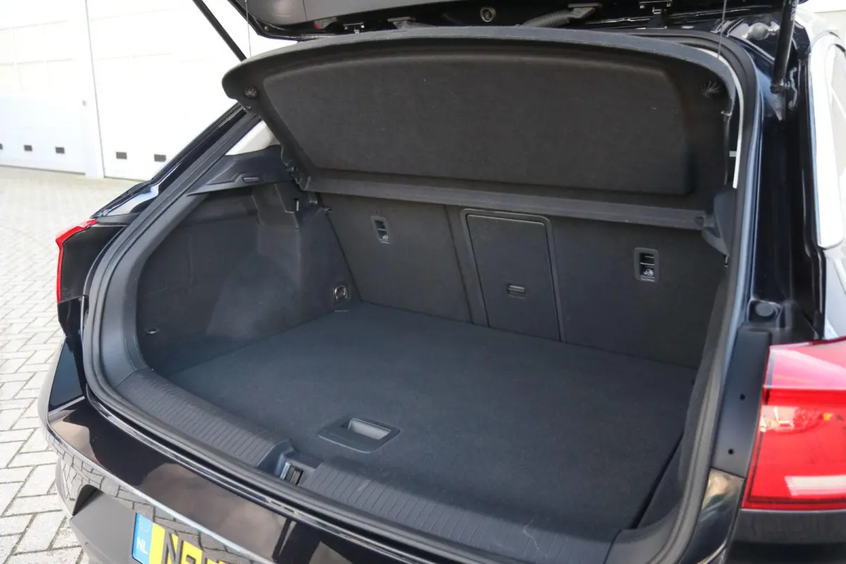 1.0 TSI 110pk Style | Navigatie | App Connect | Parkeersensoren Voor & Achter | Trekhaak | Climatronic