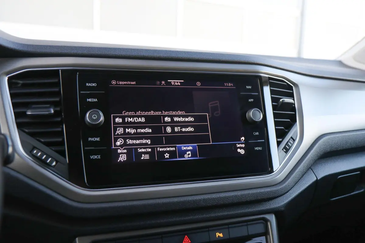 1.0 TSI 110pk Style | Navigatie | App Connect | Parkeersensoren Voor & Achter | Trekhaak | Climatronic