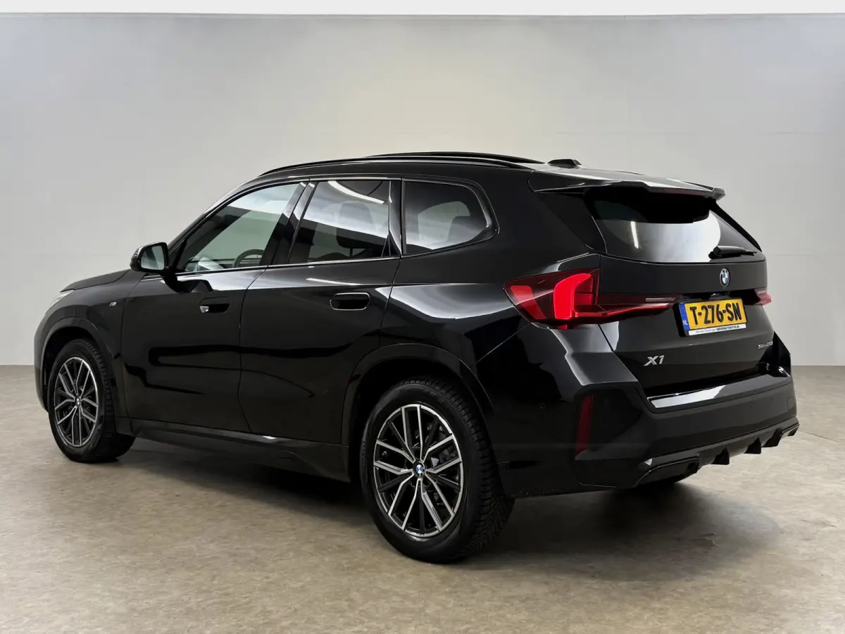 sDrive20i M-Sport | Pano | Virtual | Camera | Sfeer | Winterpack | Carplay | Cruise | NAP