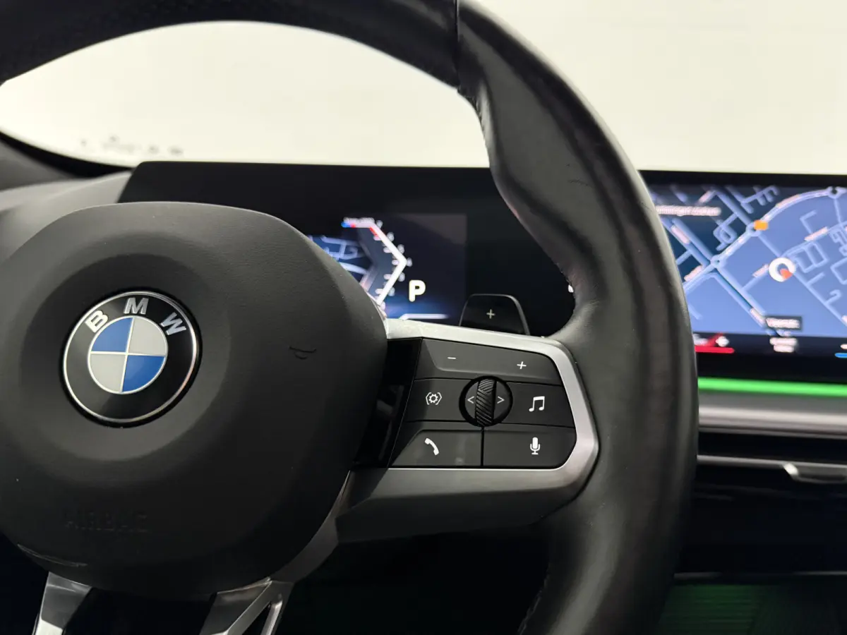 sDrive20i M-Sport | Pano | Virtual | Camera | Sfeer | Winterpack | Carplay | Cruise | NAP