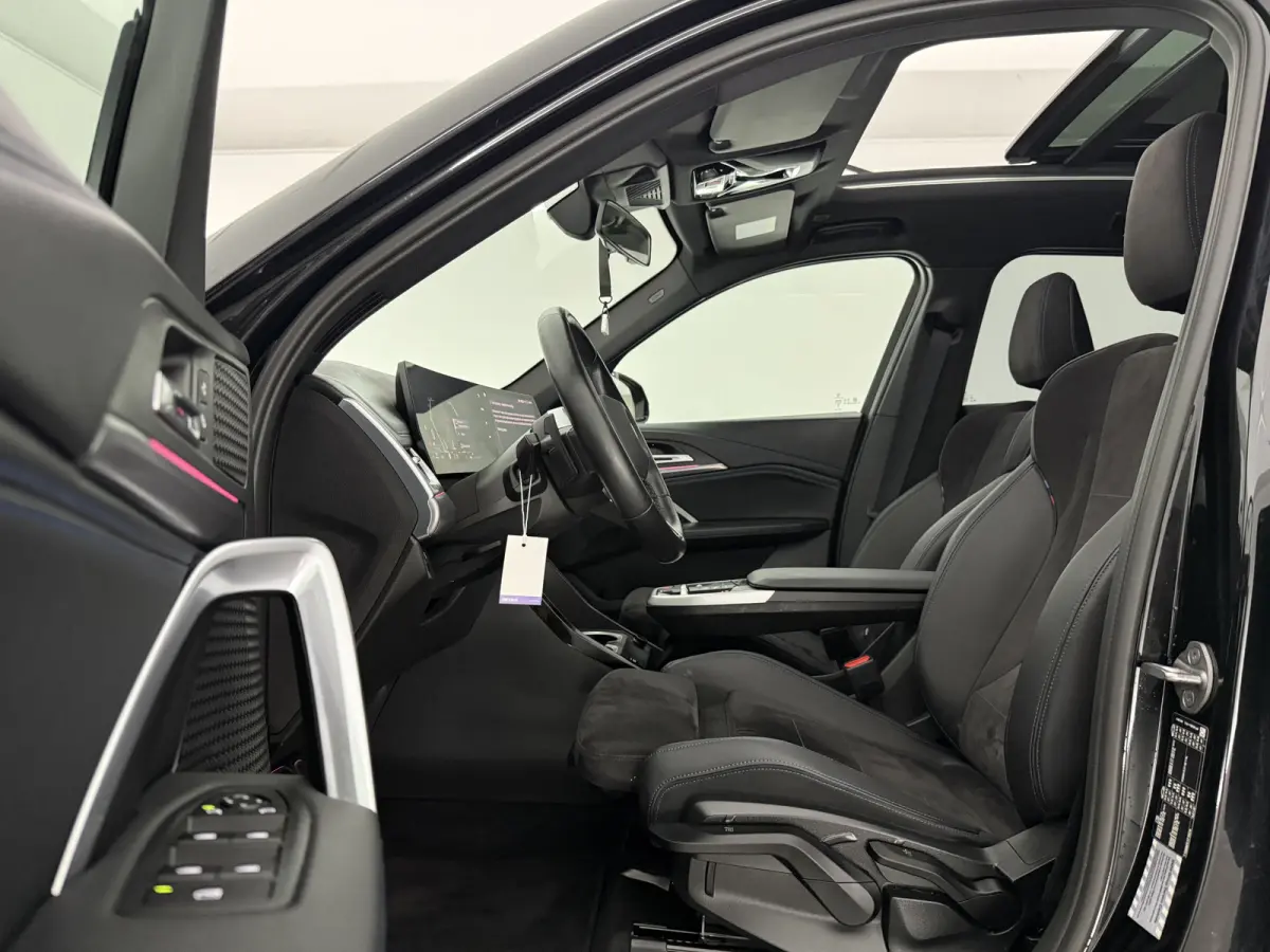sDrive20i M-Sport | Pano | Virtual | Camera | Sfeer | Winterpack | Carplay | Cruise | NAP