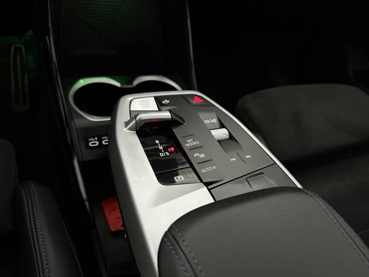 sDrive20i M-Sport | Pano | Virtual | Camera | Sfeer | Winterpack | Carplay | Cruise | NAP