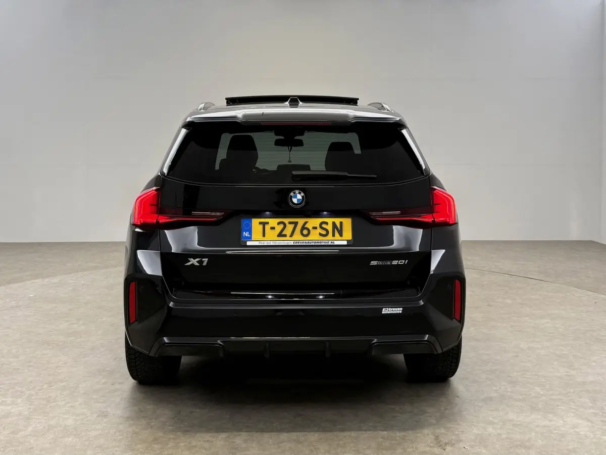 sDrive20i M-Sport | Pano | Virtual | Camera | Sfeer | Winterpack | Carplay | Cruise | NAP