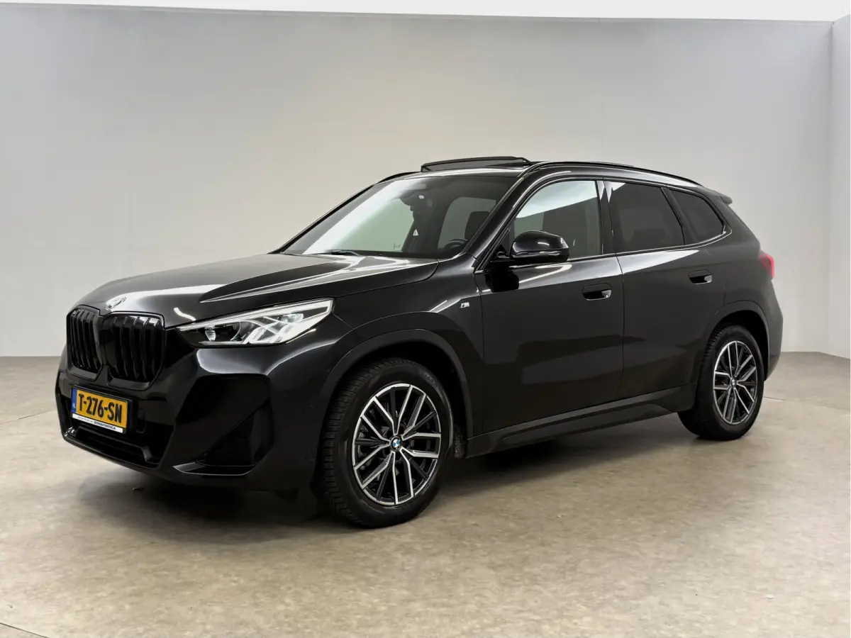 sDrive20i M-Sport | Pano | Virtual | Camera | Sfeer | Winterpack | Carplay | Cruise | NAP