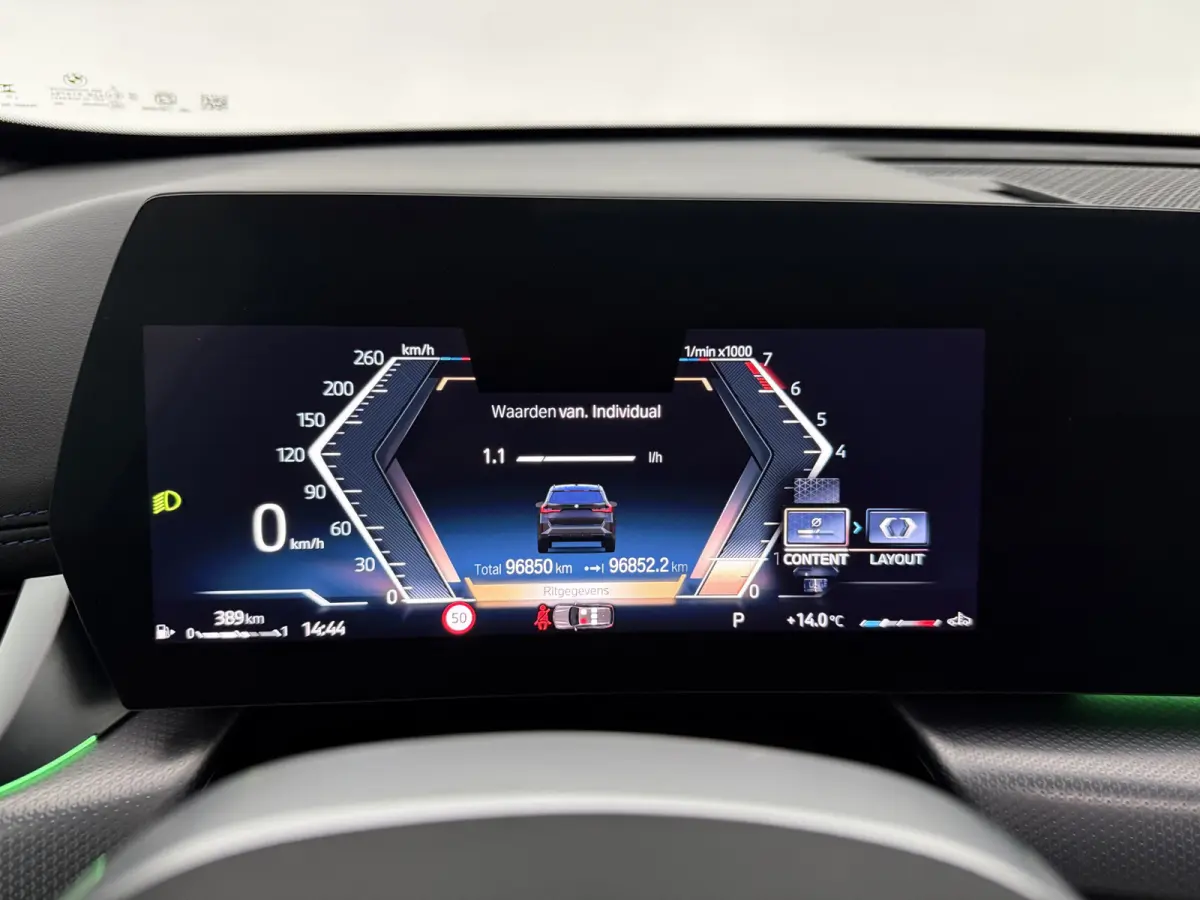 sDrive20i M-Sport | Pano | Virtual | Camera | Sfeer | Winterpack | Carplay | Cruise | NAP