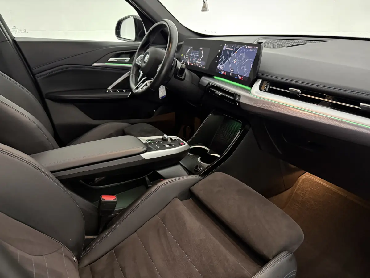 sDrive20i M-Sport | Pano | Virtual | Camera | Sfeer | Winterpack | Carplay | Cruise | NAP