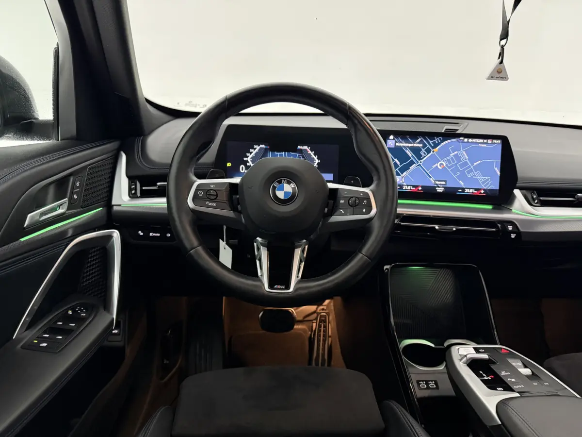 sDrive20i M-Sport | Pano | Virtual | Camera | Sfeer | Winterpack | Carplay | Cruise | NAP