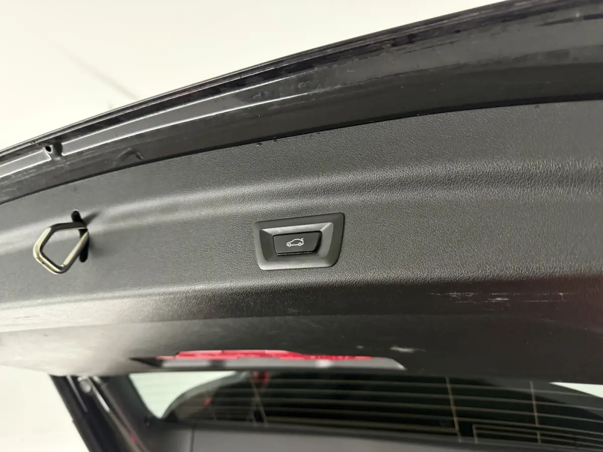 sDrive20i M-Sport | Pano | Virtual | Camera | Sfeer | Winterpack | Carplay | Cruise | NAP