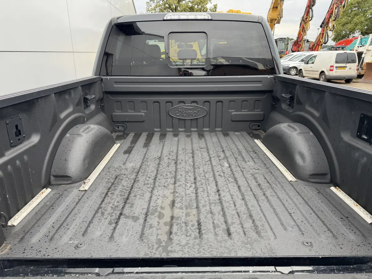 F-150 Raptor USA 3.5 V6 456PK Gereviseerde Motor + Turbos met groot onderhoud! Benzine/LPG 4x4 SuperCrew TwinTurbo Panoramadak Off-Road 4x4 Automaat Memory 3.5t Trekhaak Stoelverwarming + ve