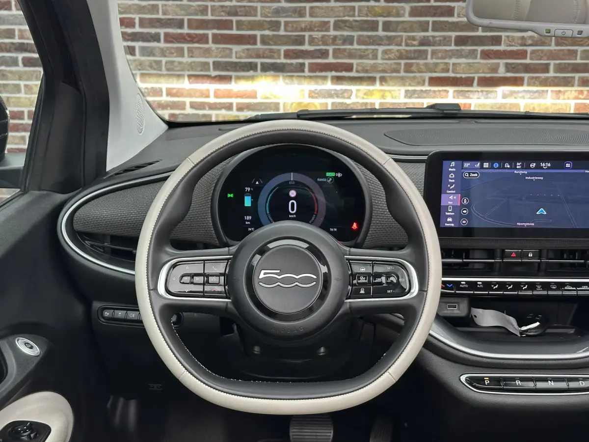 RED 42 kWh Cabrio Elektrisch