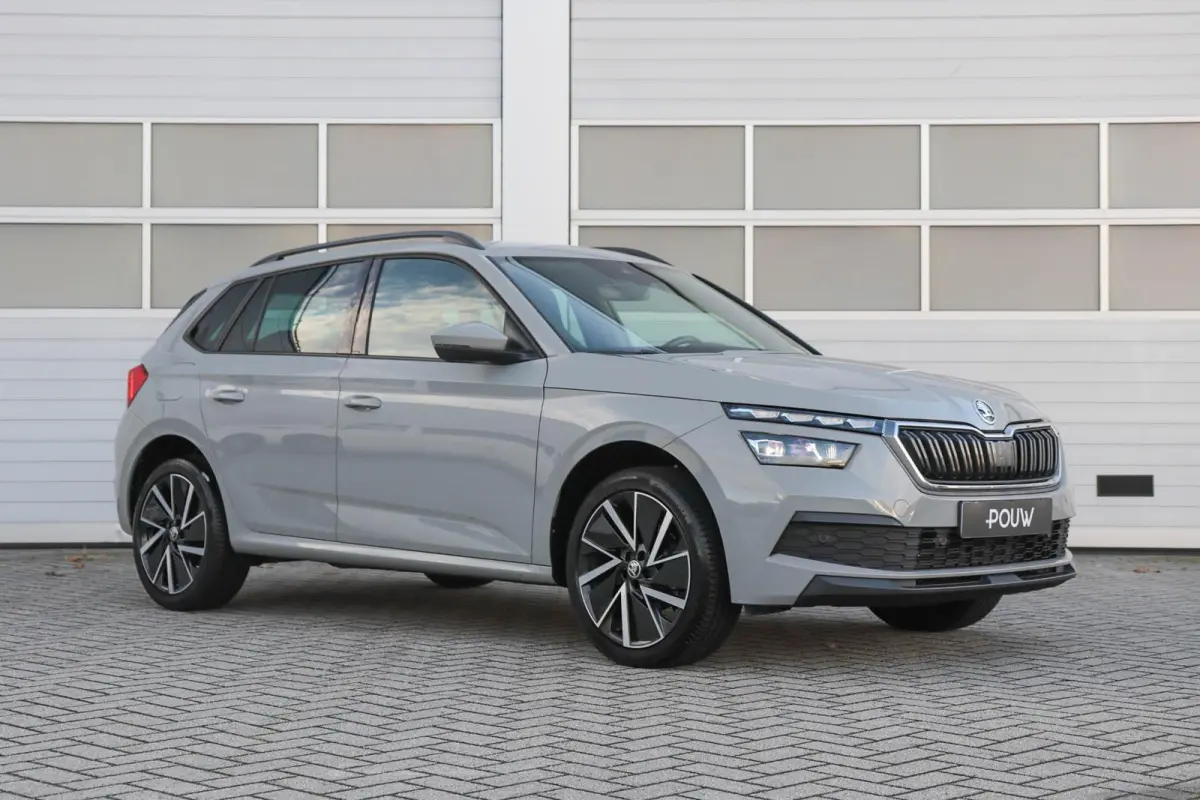 1.0 TSI 110pk Sport Business | Smart Link | Achteruitrijcamera | Climate Control | 18" Velgen  | LED Verlichting