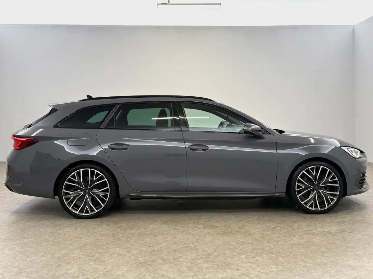 1.4 e-Hybrid VZ Adrenaline | Virtual | Camera | Sfeer | Carplay | Trekhaak | Stoel/Stuurverw. | NAP