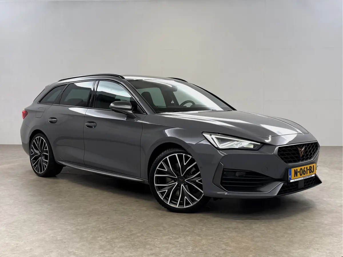 1.4 e-Hybrid VZ Adrenaline | Virtual | Camera | Sfeer | Carplay | Trekhaak | Stoel/Stuurverw. | NAP