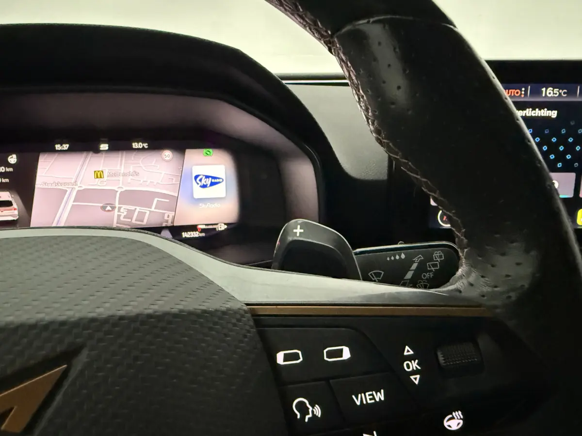 1.4 e-Hybrid VZ Adrenaline | Virtual | Camera | Sfeer | Carplay | Trekhaak | Stoel/Stuurverw. | NAP