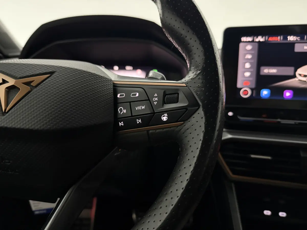 1.4 e-Hybrid VZ Adrenaline | Virtual | Camera | Sfeer | Carplay | Trekhaak | Stoel/Stuurverw. | NAP