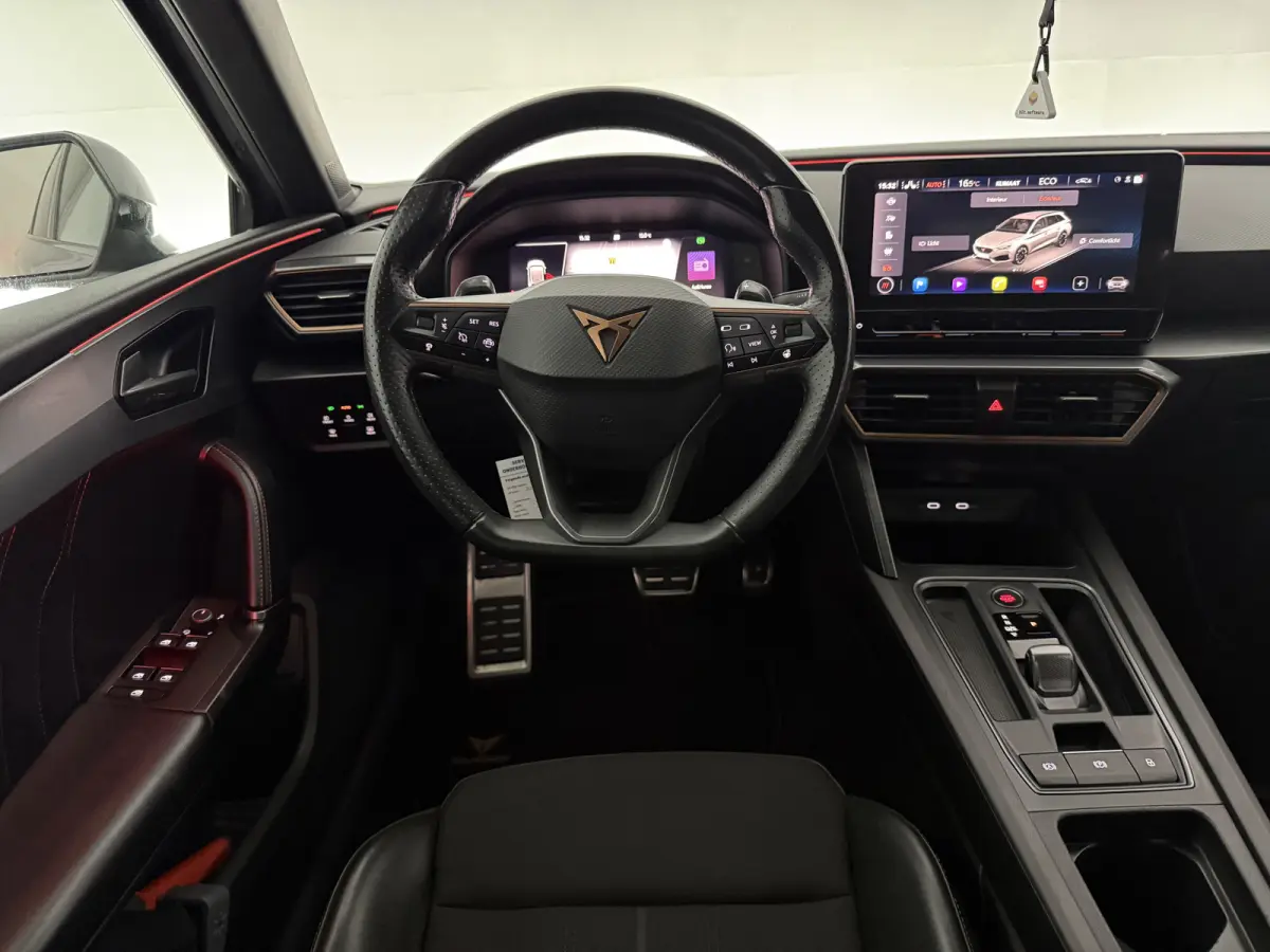 1.4 e-Hybrid VZ Adrenaline | Virtual | Camera | Sfeer | Carplay | Trekhaak | Stoel/Stuurverw. | NAP