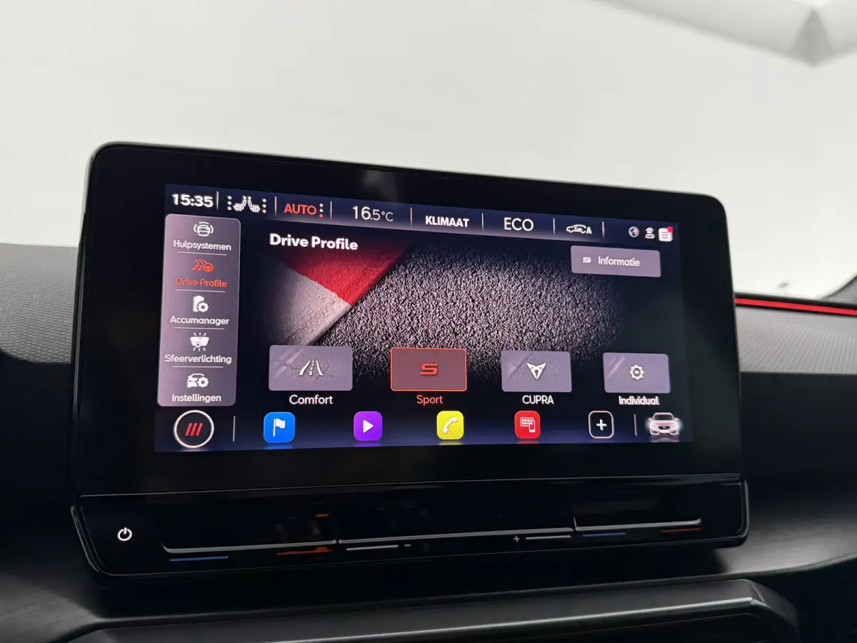 1.4 e-Hybrid VZ Adrenaline | Virtual | Camera | Sfeer | Carplay | Trekhaak | Stoel/Stuurverw. | NAP