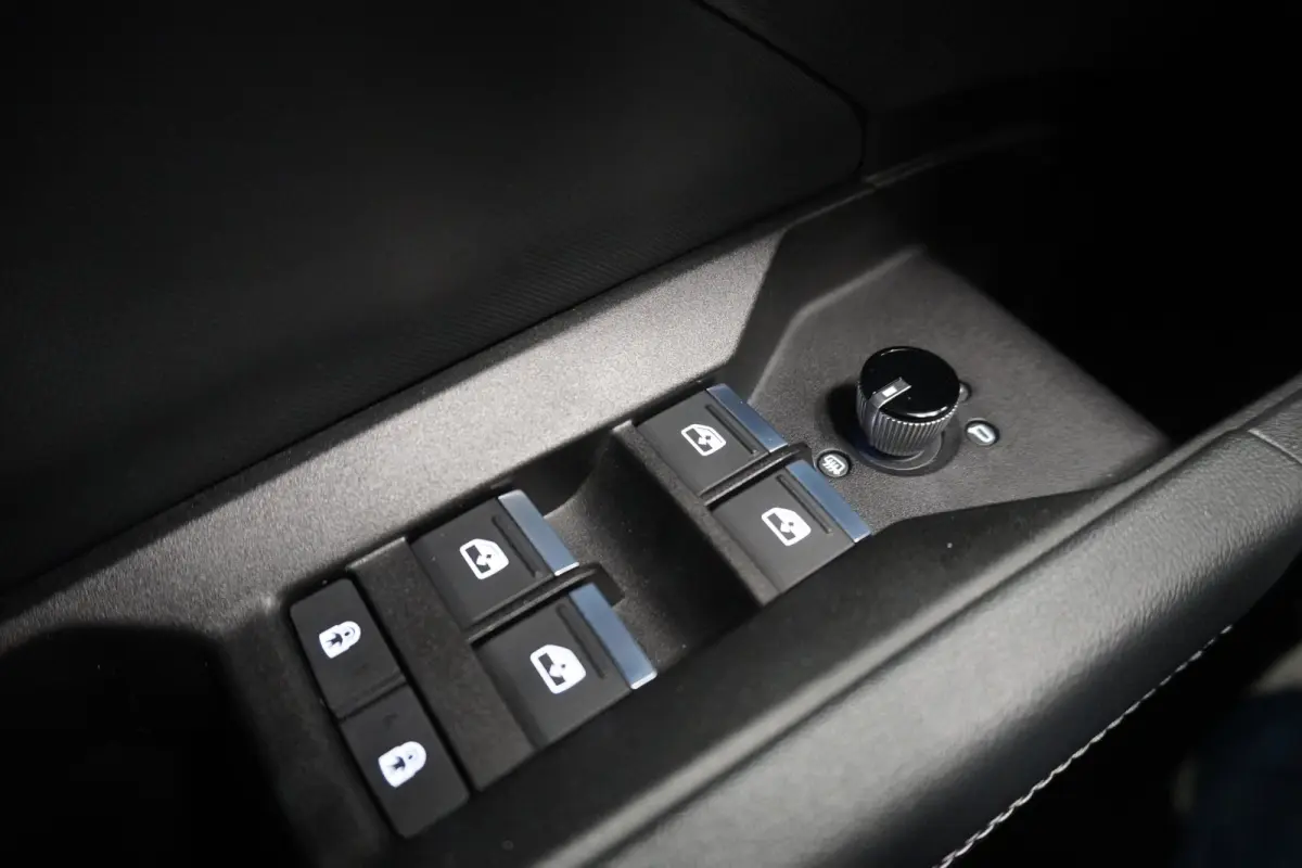 40 Launch edition Advanced S-Line 77 kWh 3 Fasen | Leder | Camera | Warmtepomp | ACC | €31.900,- Incl. BTW