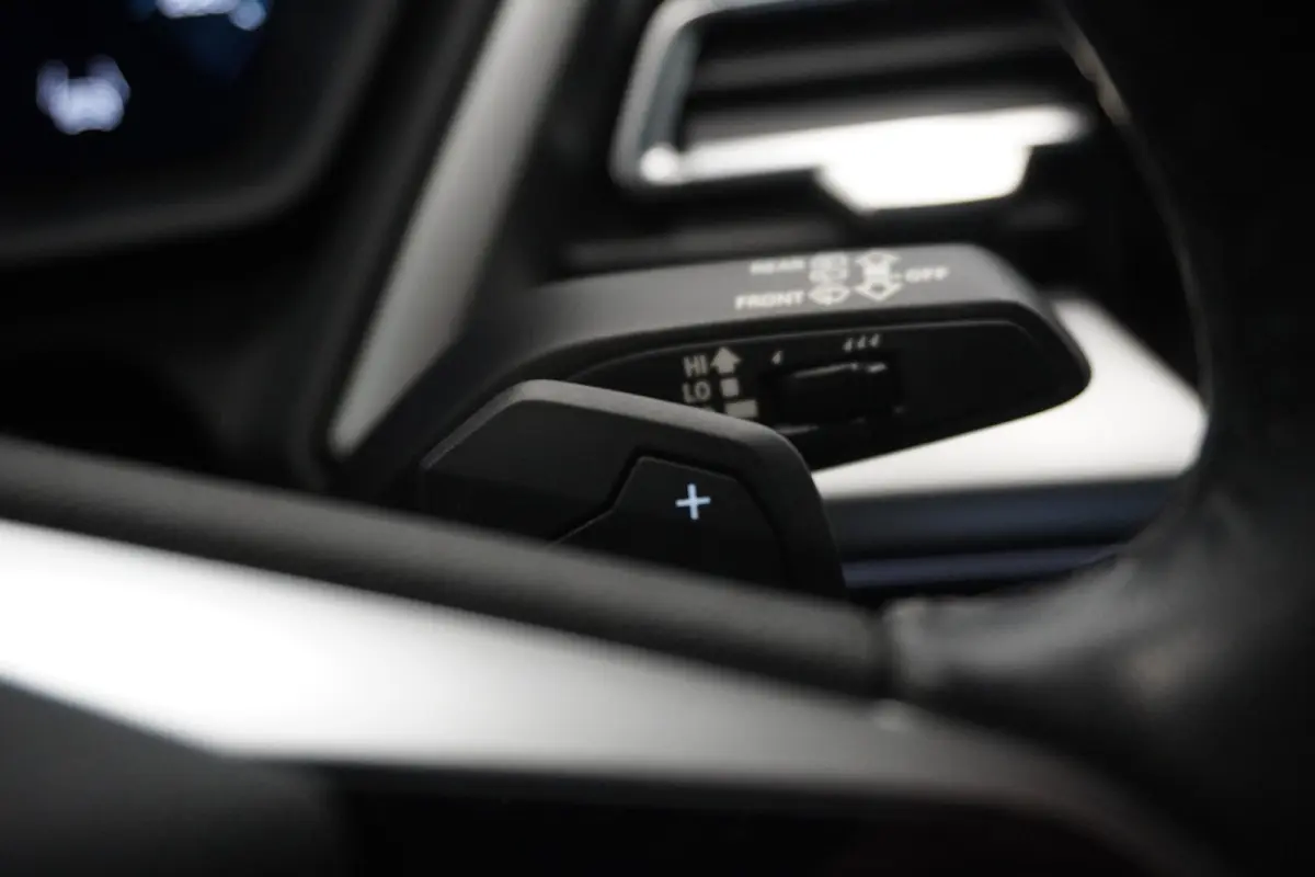 40 Launch edition Advanced S-Line 77 kWh 3 Fasen | Leder | Camera | Warmtepomp | ACC | €31.900,- Incl. BTW