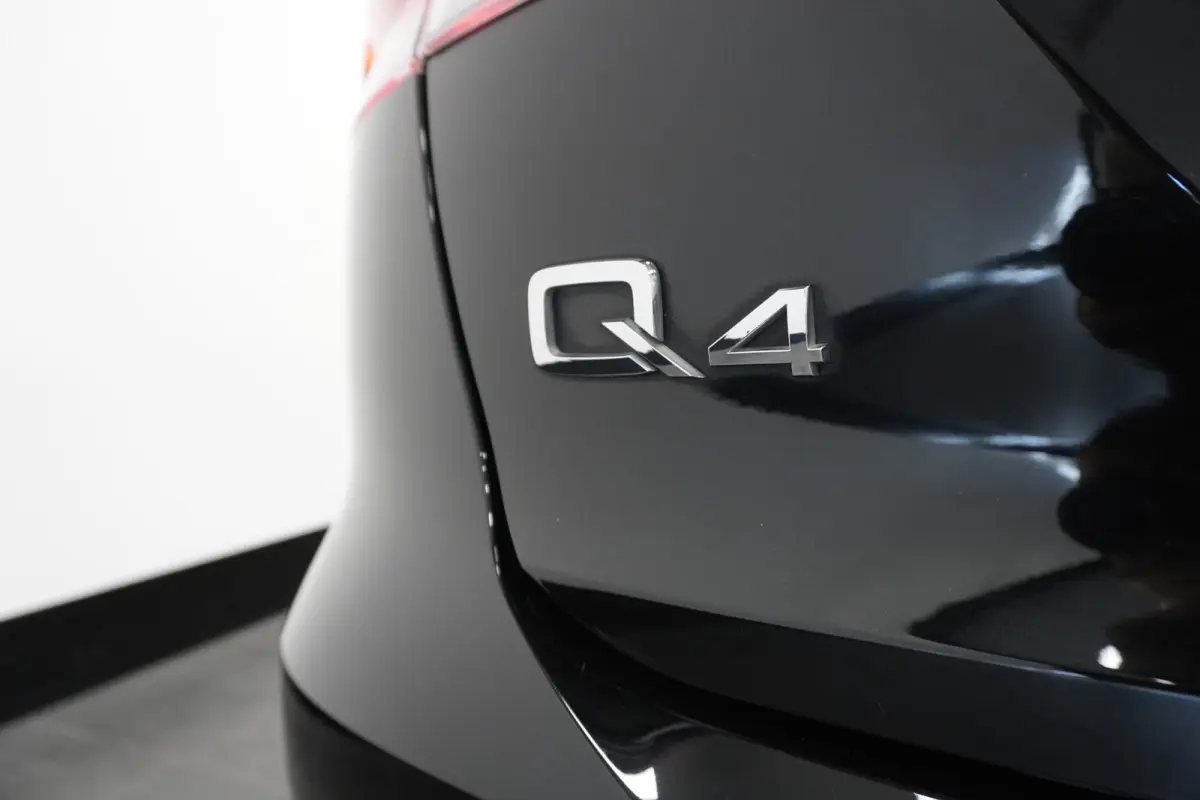 40 Launch edition Advanced S-Line 77 kWh 3 Fasen | Leder | Camera | Warmtepomp | ACC | €31.900,- Incl. BTW