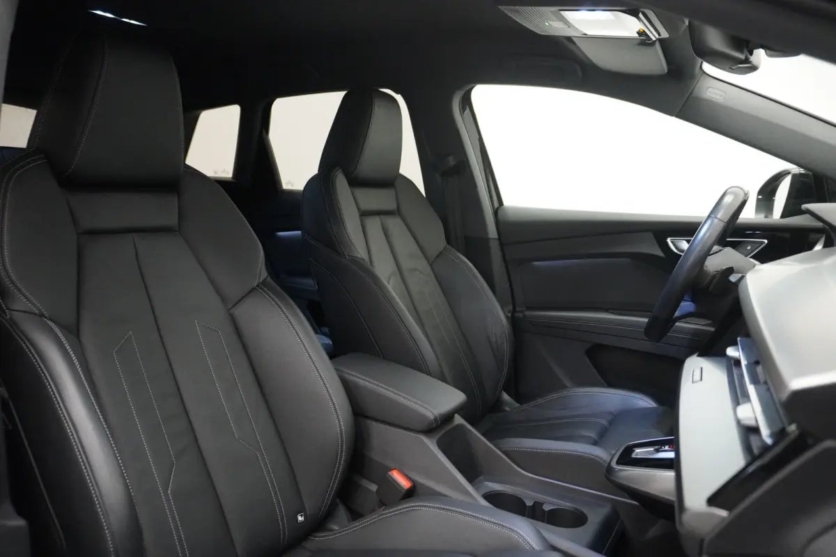 40 Launch edition Advanced S-Line 77 kWh 3 Fasen | Leder | Camera | Warmtepomp | ACC | €31.900,- Incl. BTW