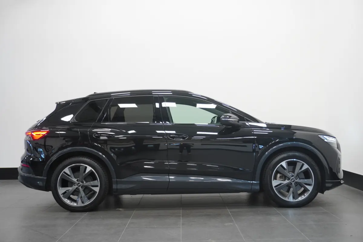 40 Launch edition Advanced S-Line 77 kWh 3 Fasen | Leder | Camera | Warmtepomp | ACC | €31.900,- Incl. BTW