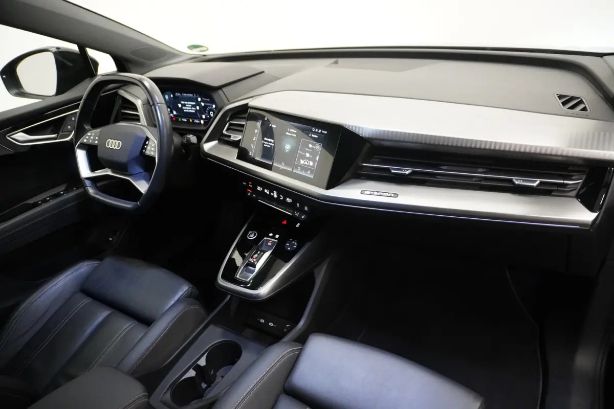 40 Launch edition Advanced S-Line 77 kWh 3 Fasen | Leder | Camera | Warmtepomp | ACC | €31.900,- Incl. BTW
