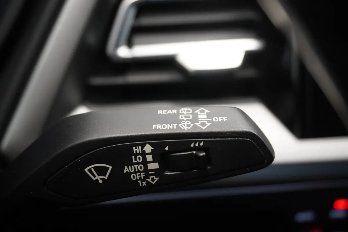 40 Launch edition Advanced S-Line 77 kWh 3 Fasen | Leder | Camera | Warmtepomp | ACC | €31.900,- Incl. BTW