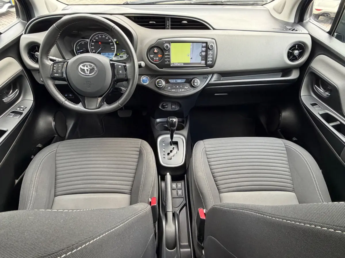 1.5 Hybrid Dynamic, Camera, Navi, Cruise, PDC