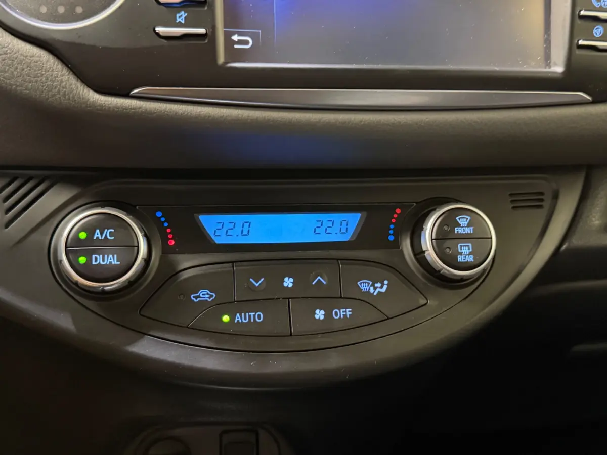 1.5 Hybrid Dynamic, Camera, Navi, Cruise, PDC