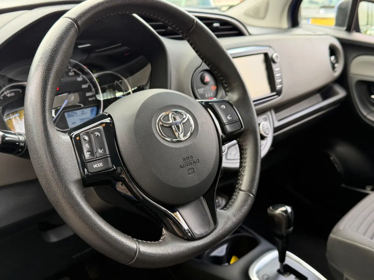 1.5 Hybrid Dynamic, Camera, Navi, Cruise, PDC