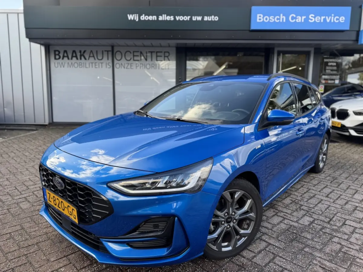 1.0 EcoBoost Hybrid ST Line | Navi | Climate | Carplay