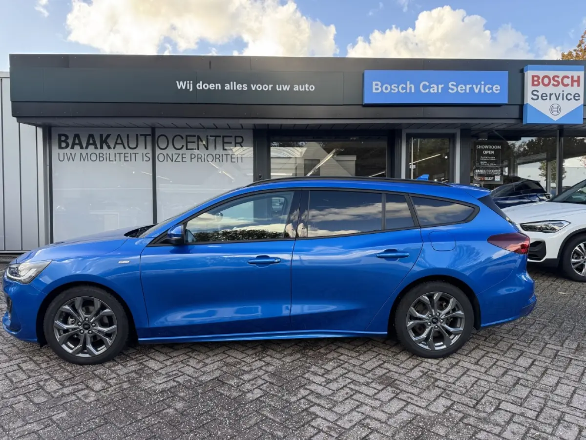 1.0 EcoBoost Hybrid ST Line | Navi | Climate | Carplay