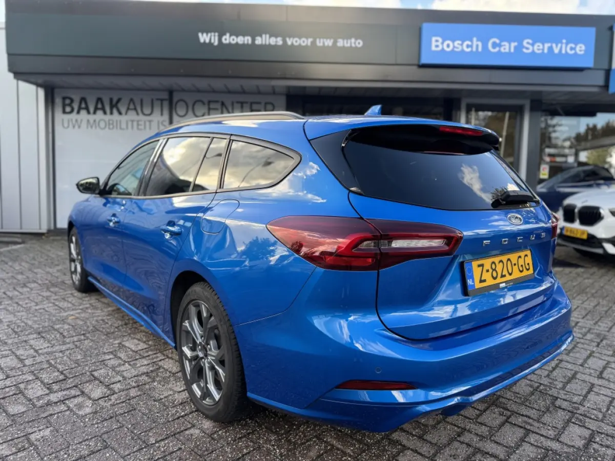 1.0 EcoBoost Hybrid ST Line | Navi | Climate | Carplay