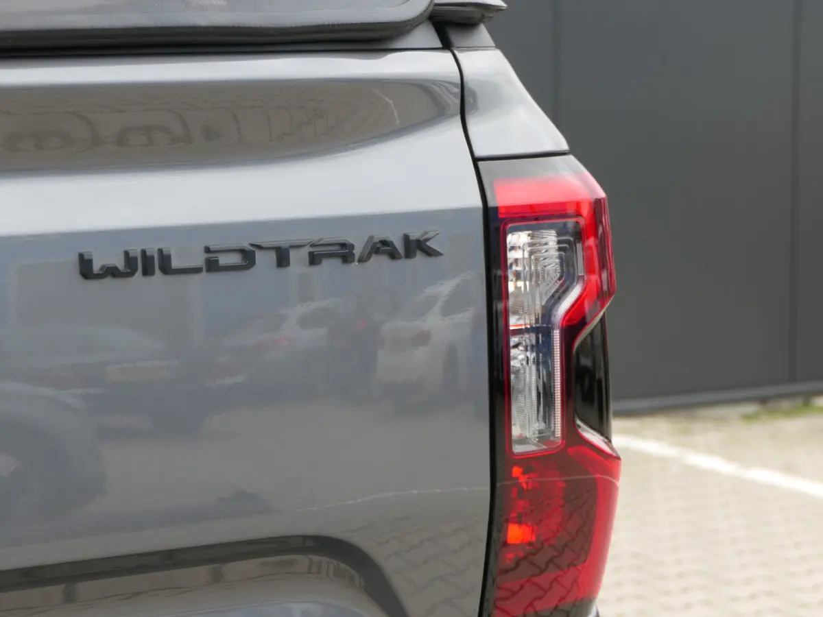 2.0 EcoBlue Wildtrak | Hardtop | Trekhaak | 360 Camera | Adaptive Cruise | BLIS | Navigatie | Stoelverwarming