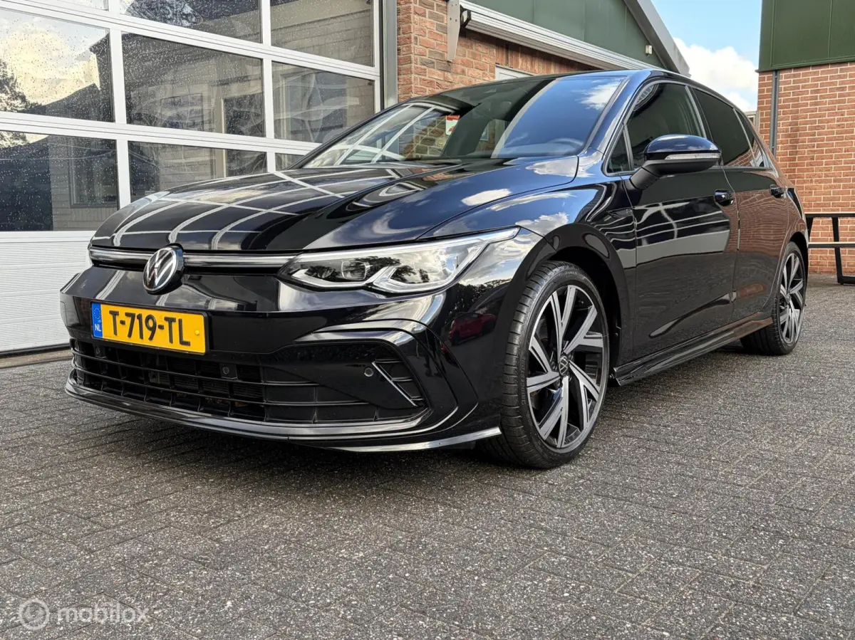 1.5 eTSI R-Line Business|Keyless entry|Camera|Carplay|Sfeerverlichting.