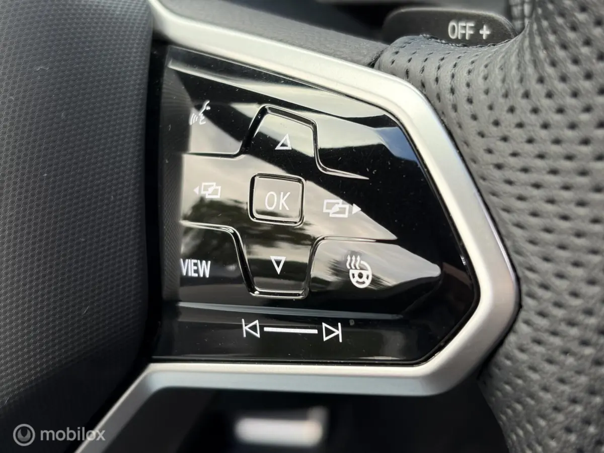 1.5 eTSI R-Line Business|Keyless entry|Camera|Carplay|Sfeerverlichting.