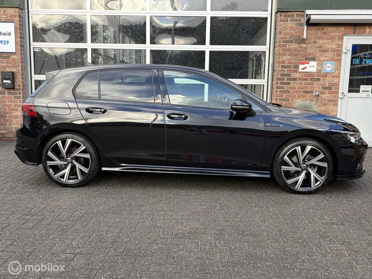 1.5 eTSI R-Line Business|Keyless entry|Camera|Carplay|Sfeerverlichting.