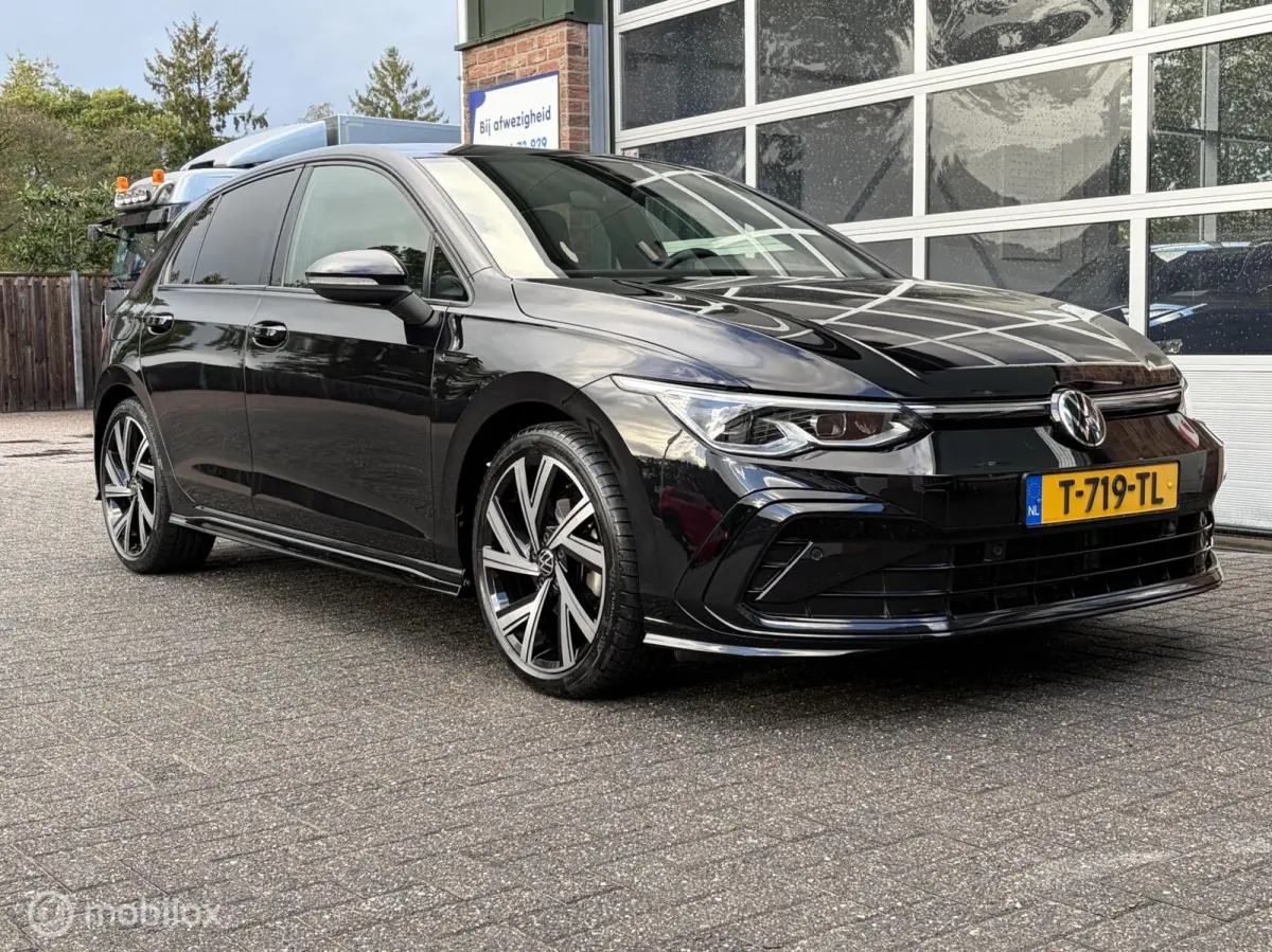 1.5 eTSI R-Line Business|Keyless entry|Camera|Carplay|Sfeerverlichting.