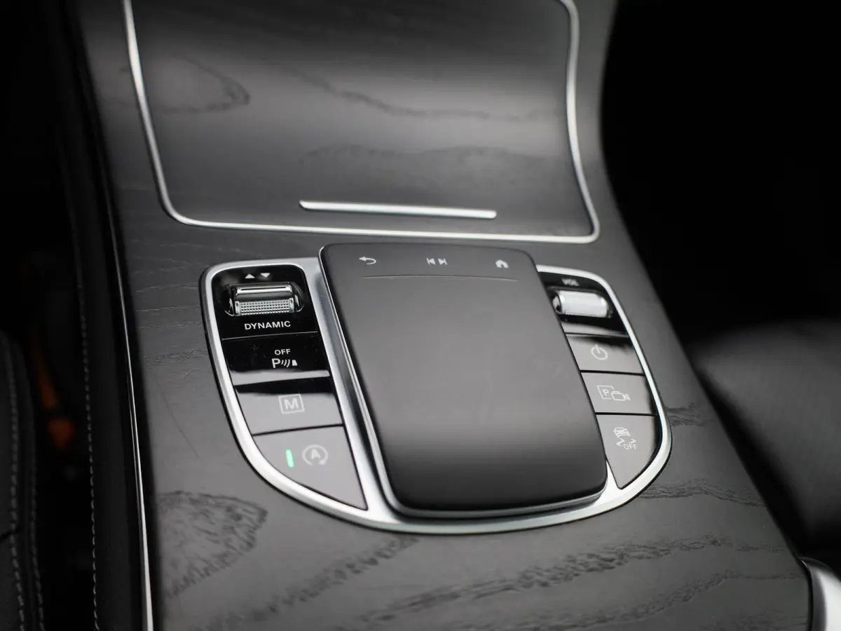 200 4MATIC Business Solution | Automaat | Panoramadak | Stoelverwarming | Achteruitrijcamera |