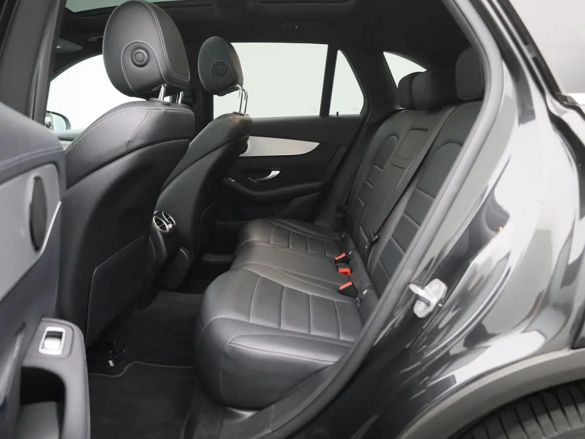 200 4MATIC Business Solution | Automaat | Panoramadak | Stoelverwarming | Achteruitrijcamera |