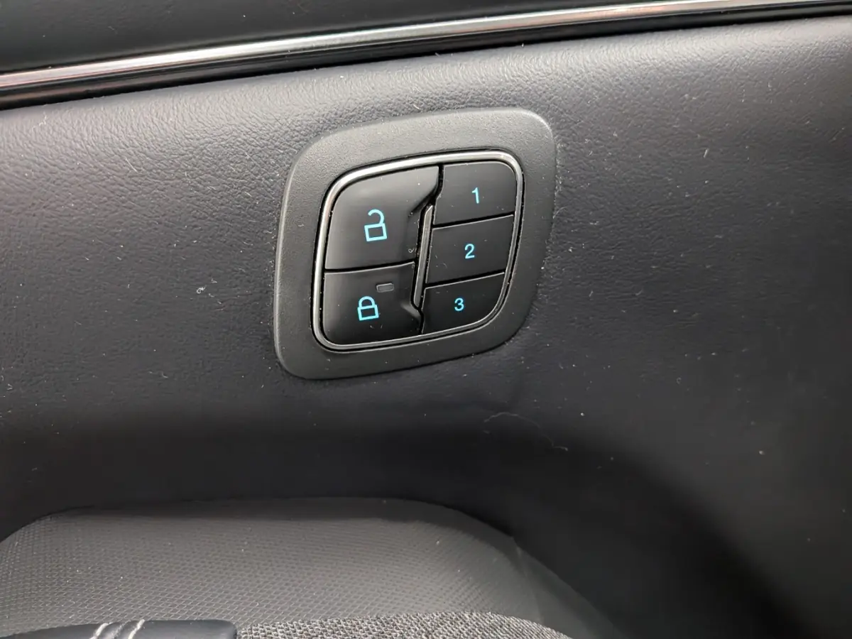 RWD 75 kWh | SOH 94.5% | B&O | 360 Camera | BLIS | Leder | Pano | Stoel- Stuurverwarming | Elek. Achterklep | Apple Carplay/Android Auto|telefoonintegratie premium | Audio installatie premiu