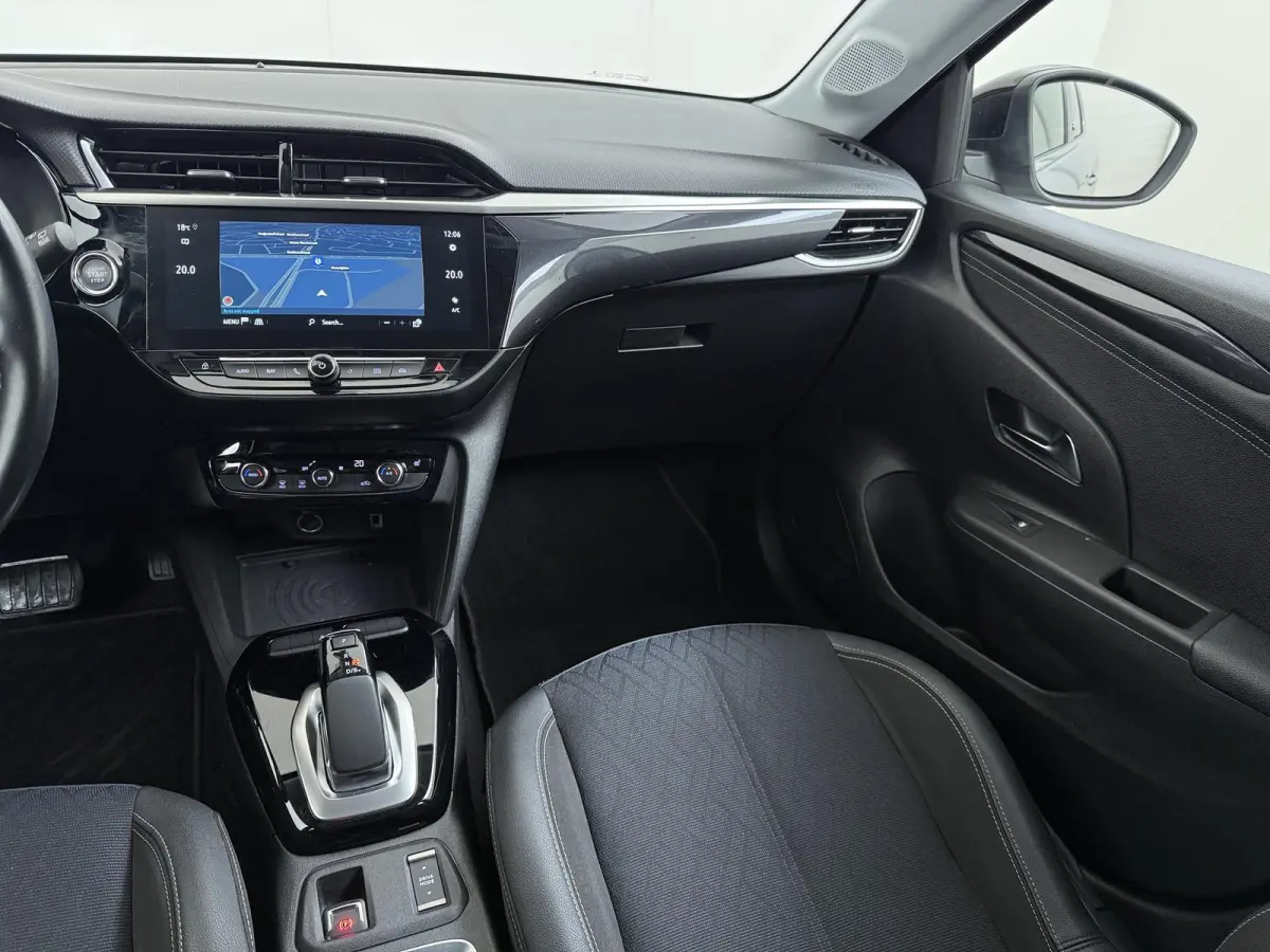 Elegance 50kWh | 1ste eigenaar | ACCU 93% | Winterpakket | 17"LMV | LEER/Stof | Navigatie | AUTOMAAT