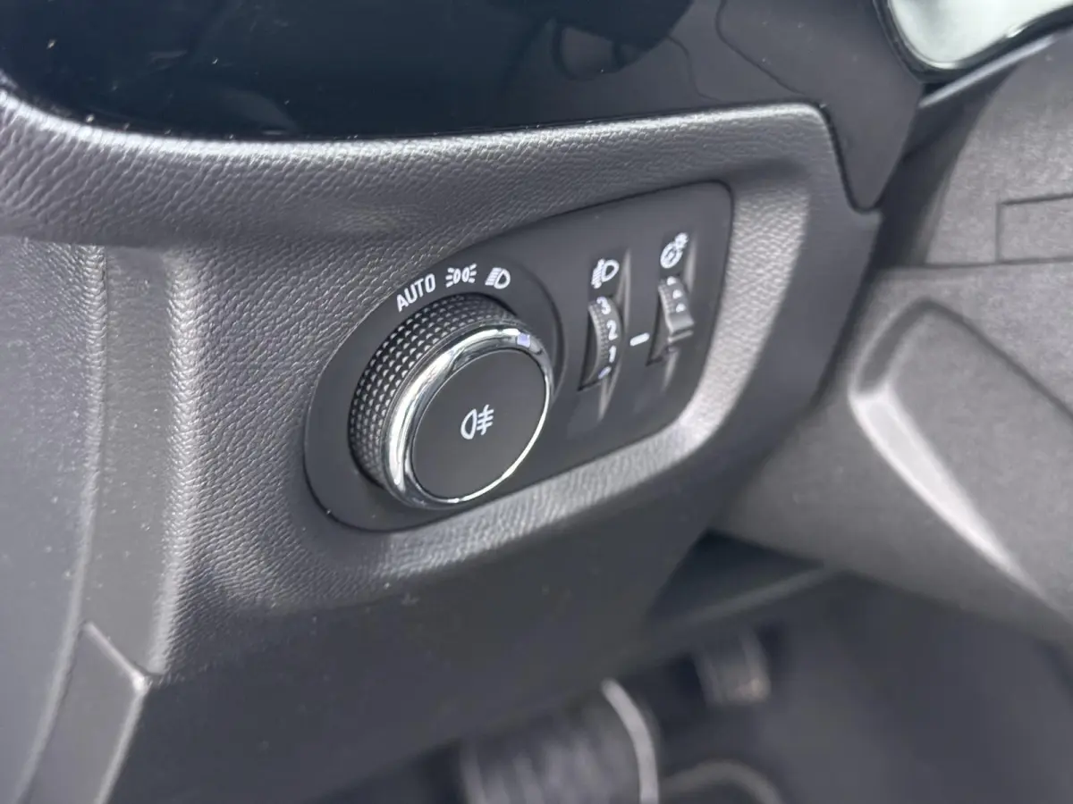 Elegance 50kWh | 1ste eigenaar | ACCU 93% | Winterpakket | 17"LMV | LEER/Stof | Navigatie | AUTOMAAT