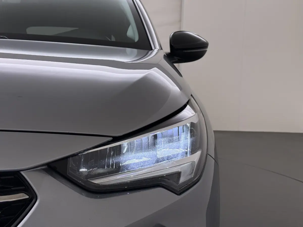 Elegance 50kWh | 1ste eigenaar | ACCU 93% | Winterpakket | 17"LMV | LEER/Stof | Navigatie | AUTOMAAT