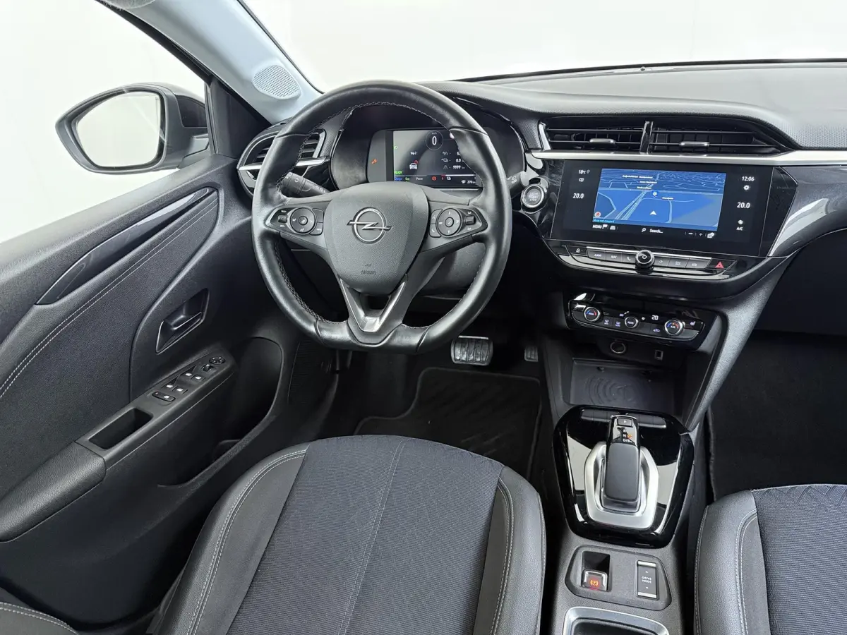 Elegance 50kWh | 1ste eigenaar | ACCU 93% | Winterpakket | 17"LMV | LEER/Stof | Navigatie | AUTOMAAT