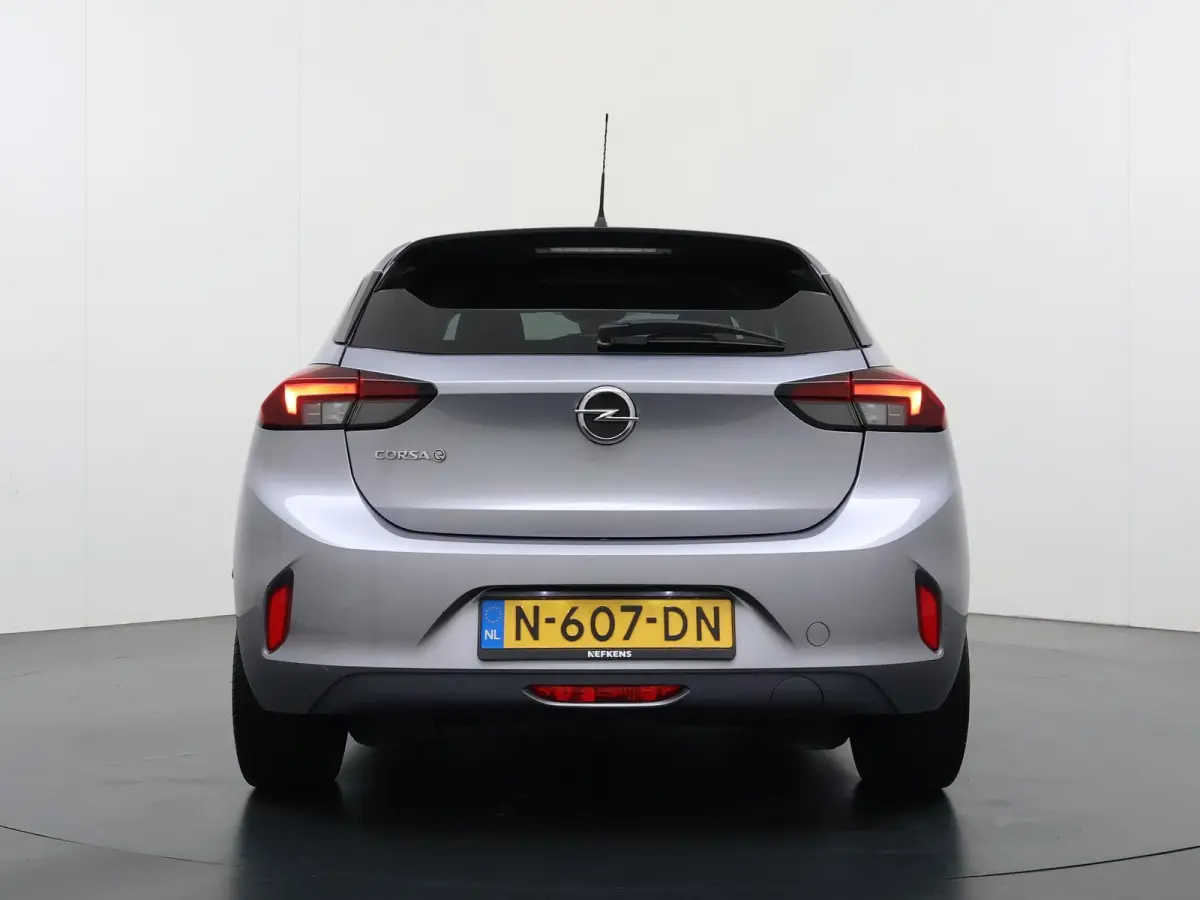 Elegance 50kWh | 1ste eigenaar | ACCU 93% | Winterpakket | 17"LMV | LEER/Stof | Navigatie | AUTOMAAT